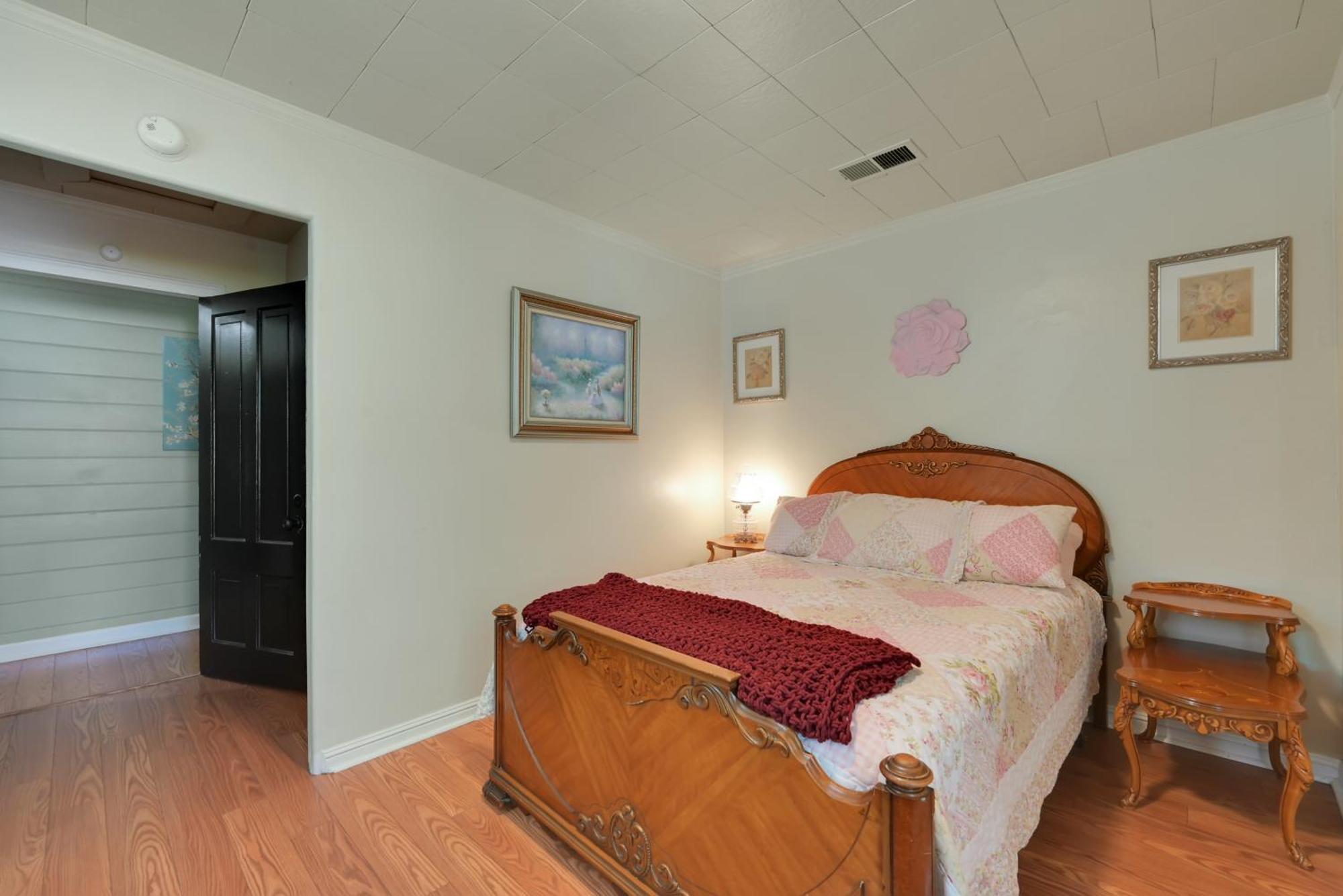 Spacious Downtown Jackson Retreat- Historic Hangout Exteriör bild