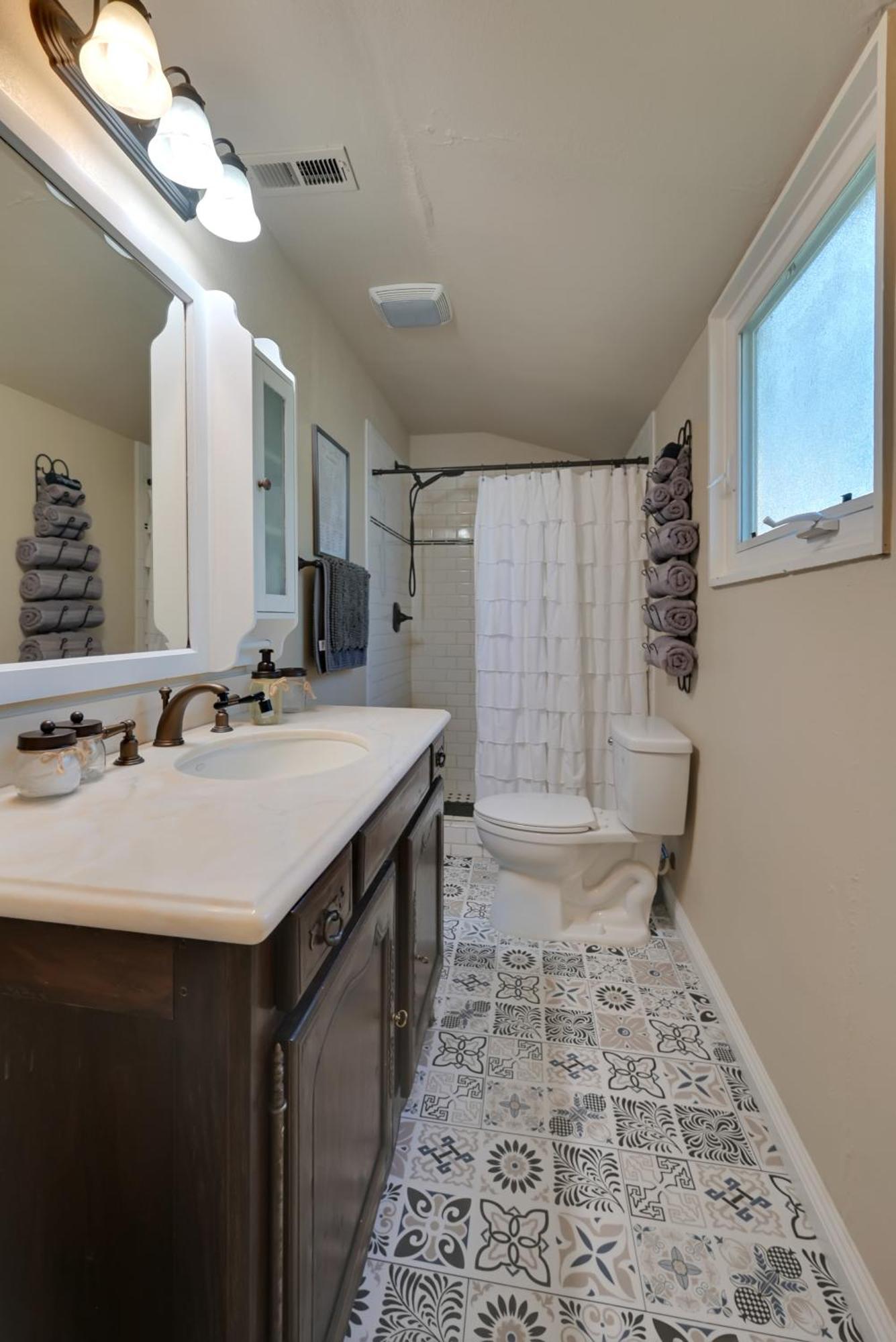 Spacious Downtown Jackson Retreat- Historic Hangout Exteriör bild